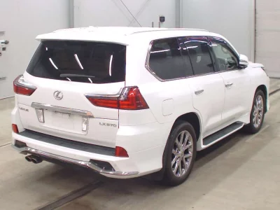 Lexus LX