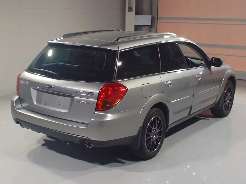 Subaru Outback  с аукциона в Японии