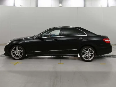 MERCEDES BENZ E CLASS