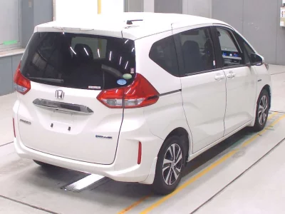 HONDA FREED HYBRID