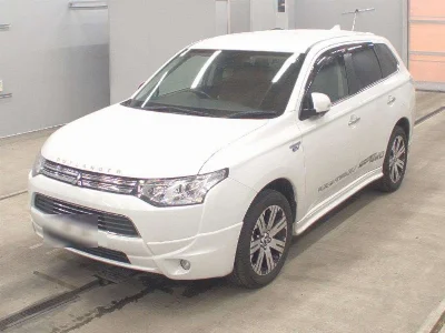 MITSUBISHI OUTLANDER PHEV
