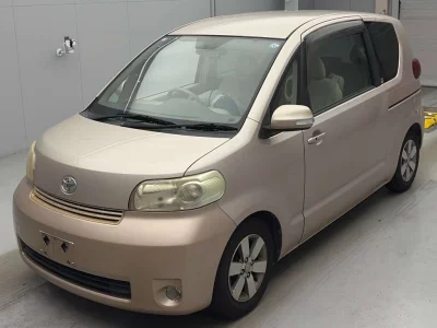 TOYOTA PORTE