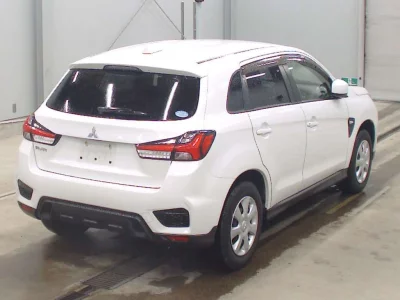 MITSUBISHI RVR