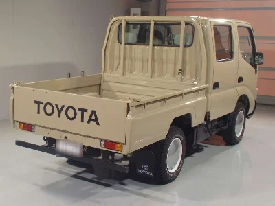 TOYOTA DYNA TRUCK