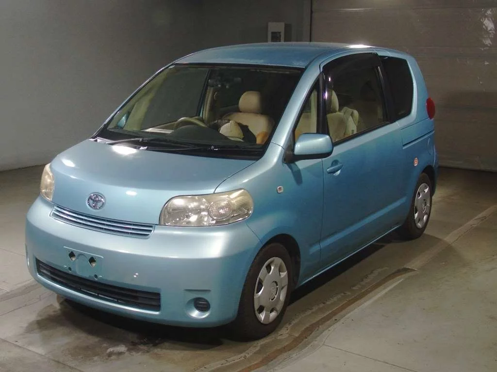 Toyota Porte  с аукциона в Японии