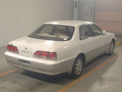 TOYOTA CRESTA
