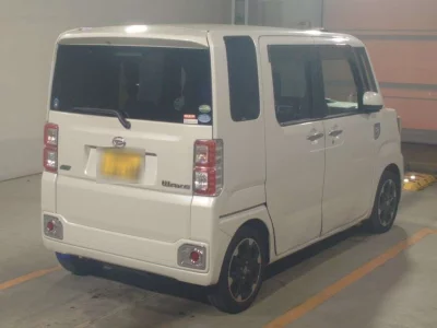 DAIHATSU WAKE