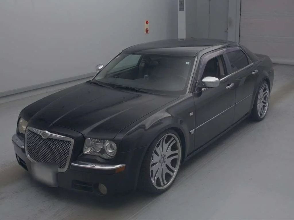 Chrysler 300C  с аукциона в Японии