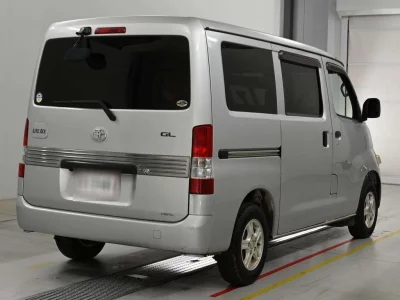 TOYOTA LITE ACE VAN
