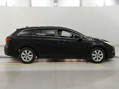 TOYOTA AVENSIS WAGON