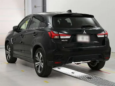 MITSUBISHI RVR