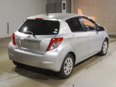 TOYOTA VITZ