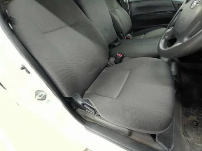 TOYOTA REGIUS VAN