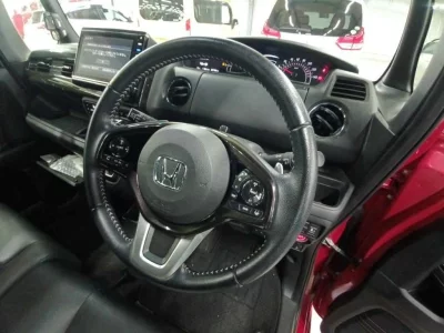 HONDA N BOX CUSTOM