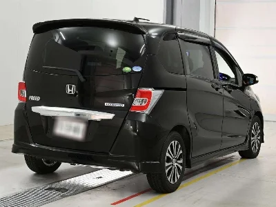 HONDA FREED HYBRID