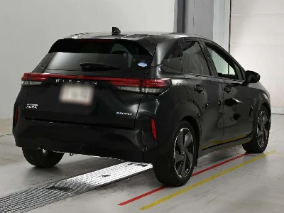 NISSAN AURA