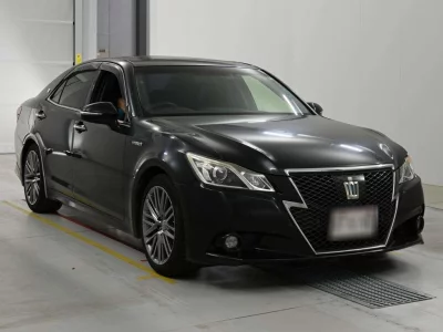TOYOTA CROWN HYBRID