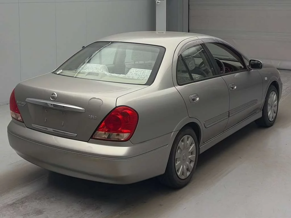 Nissan Sylphy  с аукциона в Японии