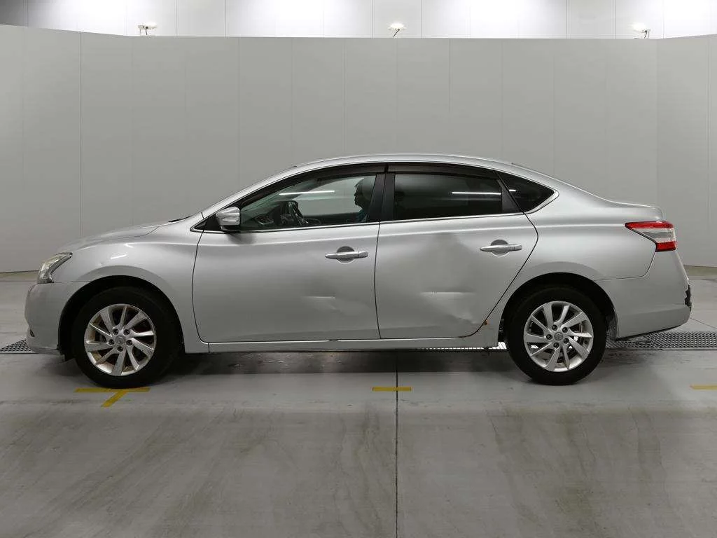 Nissan Sylphy  с аукциона в Японии