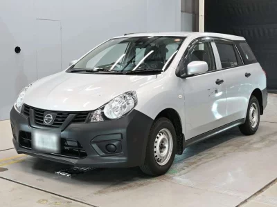 Nissan AD