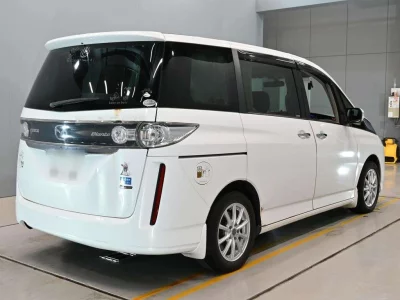 Mazda BIANTE