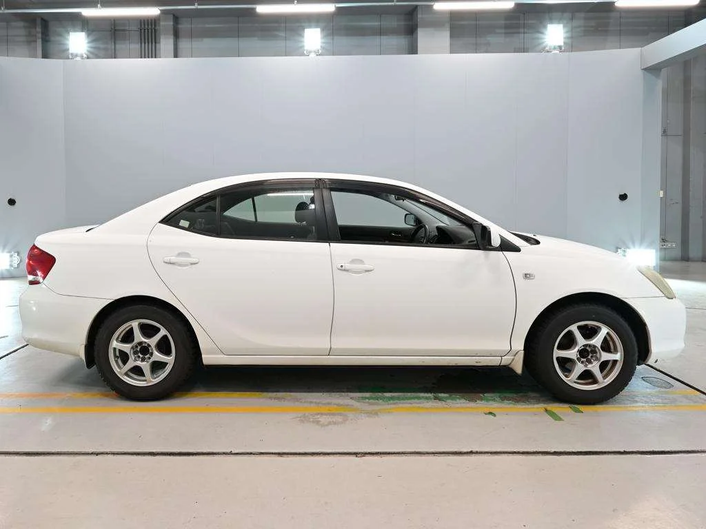 Toyota Allion  с аукциона в Японии