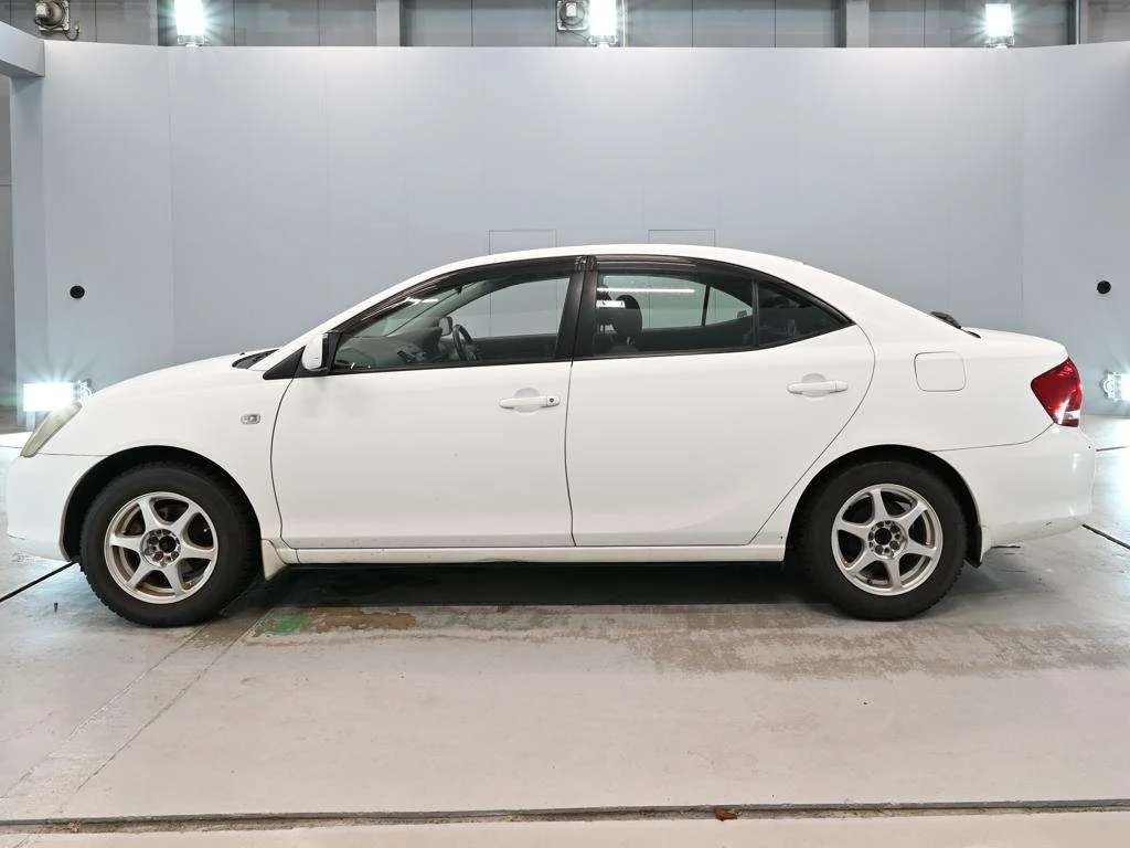 Toyota Allion  с аукциона в Японии