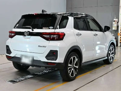 Daihatsu ROCKY