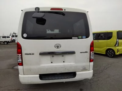 Toyota HiAce Van