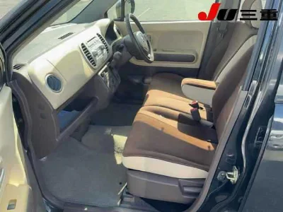 Suzuki MRWAGON