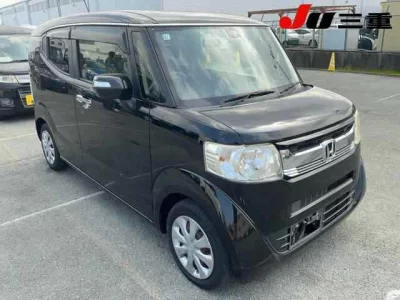 Honda N BOX SLASH