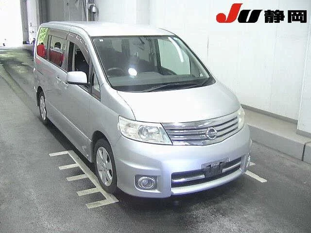 Nissan Serena  с аукциона в Японии