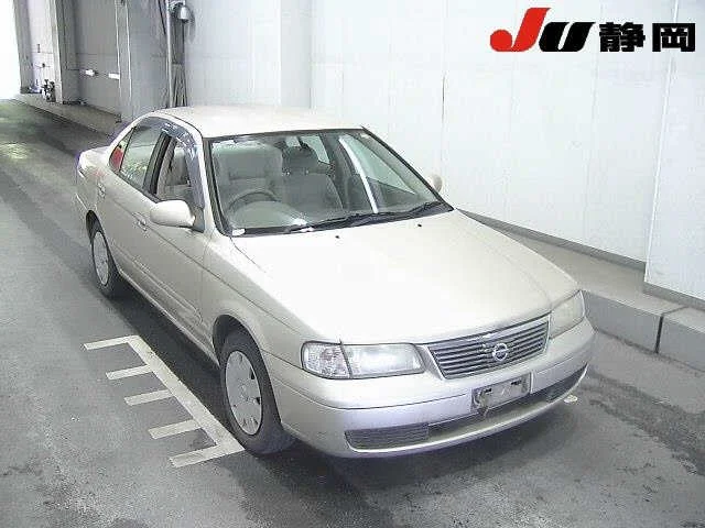 Nissan Sunny  с аукциона в Японии