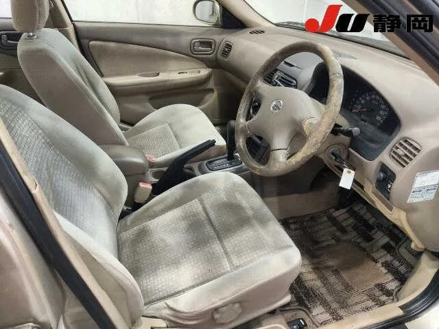 Nissan Sunny  с аукциона в Японии