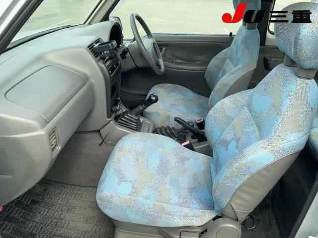 Suzuki Escudo  с аукциона в Японии
