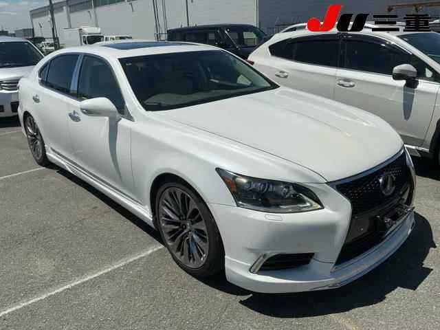 Lexus LS600hL  с аукциона в Японии