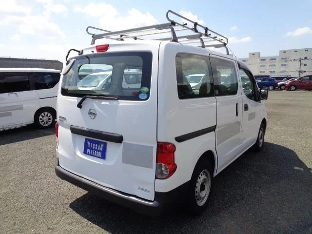 Nissan NV200  с аукциона в Японии