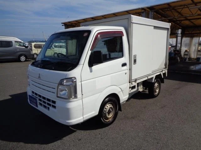 Mitsubishi Minicab Truck  с аукциона в Японии