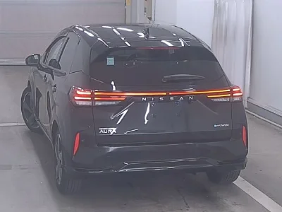Nissan AURA