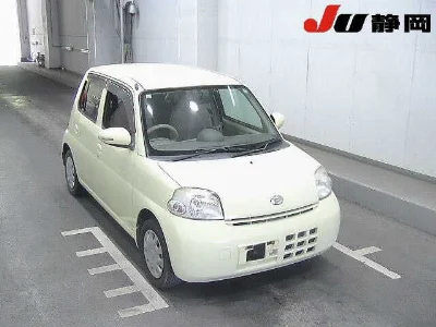 Daihatsu Esse