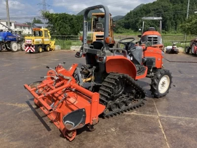 KUBOTA KUBOTA