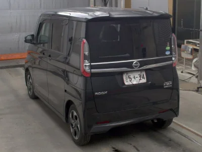 NISSAN ROOX
