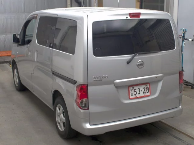 Nissan NV200  с аукциона в Японии