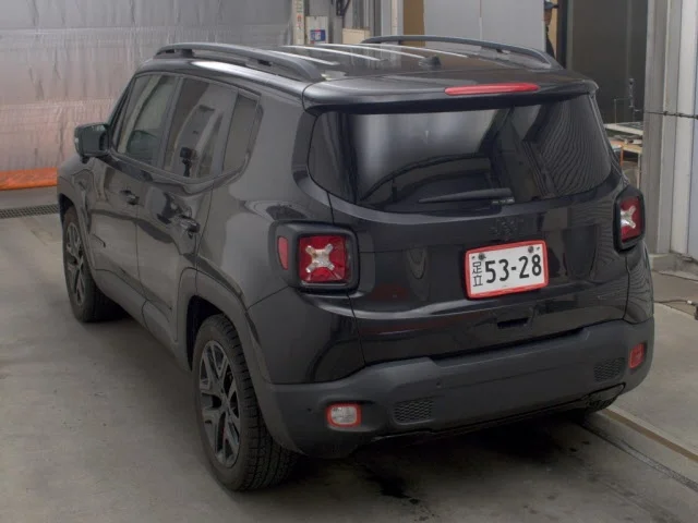 Jeep Renegade  с аукциона в Японии