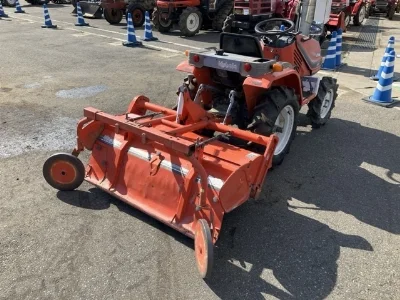 KUBOTA KUBOTA
