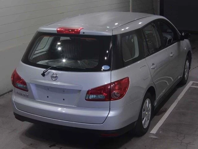 Nissan Wingroad  с аукциона в Японии