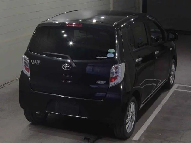 Toyota Pixis Epoch  с аукциона в Японии