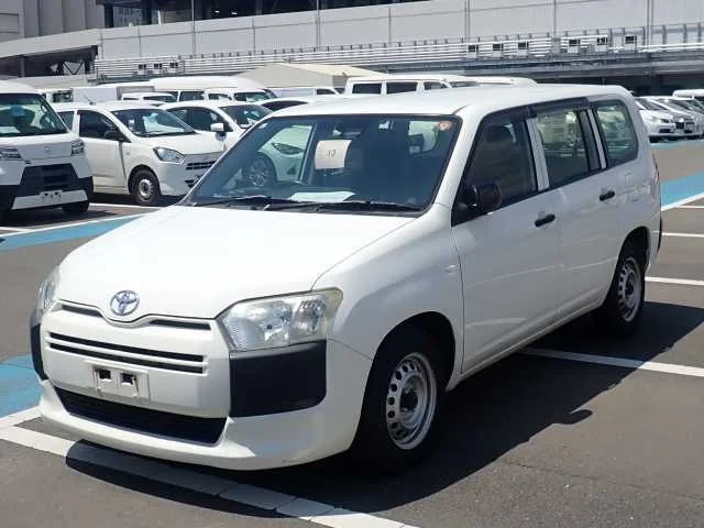 Toyota Succeed  с аукциона в Японии