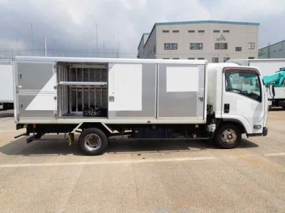 Isuzu ELF
