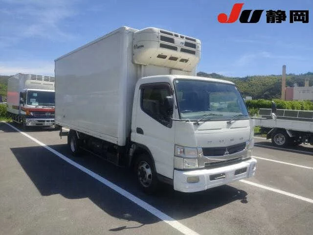 Mitsubishi Fuso Canter  с аукциона в Японии